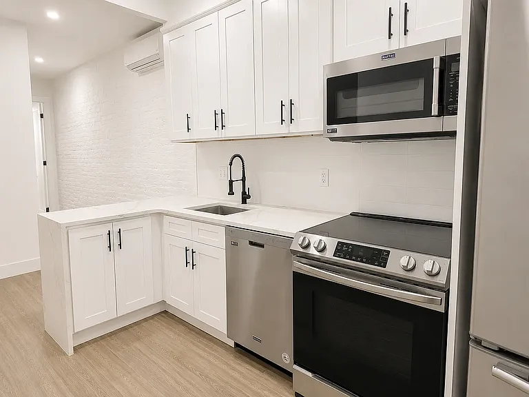 405 Himrod St #2R — Photo 1