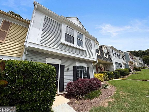 3rd image of 3970 Hancock Cir
