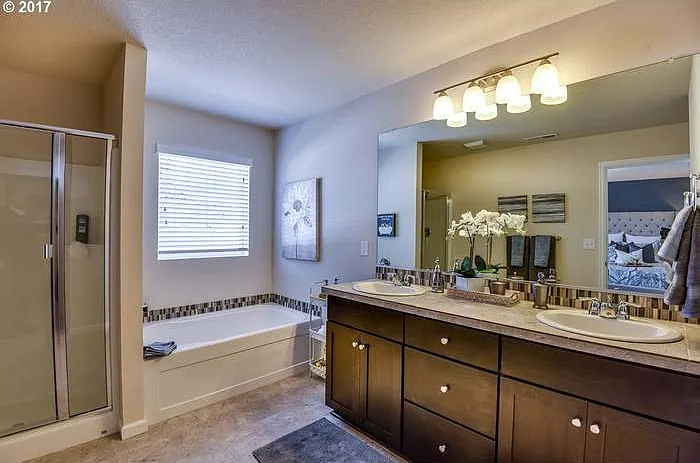 51309 SW Rhine Dr — Photo 2