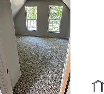 4th image of 4764 Vine St