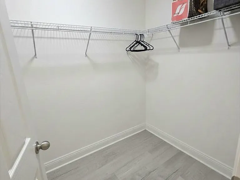 260 Hamlet Loop — Photo 8