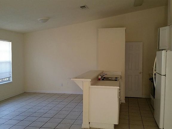 4th image of 1861 Hopkins Dr