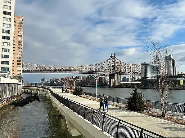 50 Sutton Place South image 11 of 11