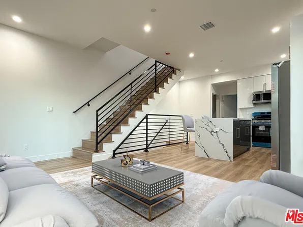 5340 Denny Ave, North Hollywood, CA 91601