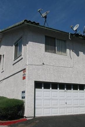 2 Car Garage