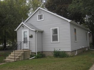 1060 Kern St, Waterloo, IA 50703