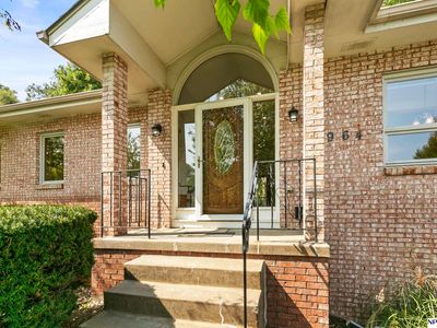 964 S 110th Plz, Omaha, NE, 68154