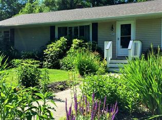 892 Ryan Rd, Northampton, MA 01062