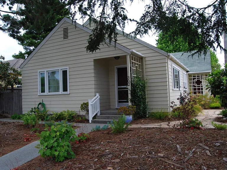 302 Morrissey Blvd — Photo 4