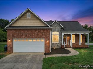 116 New Hampshire Ct, Mocksville, NC 27028