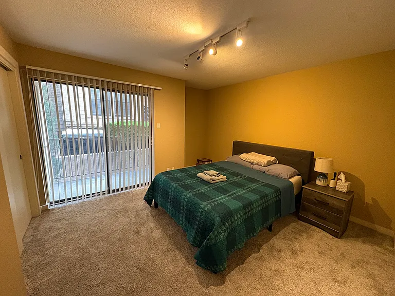 4777 Cedar Springs Rd #6E — Photo 17