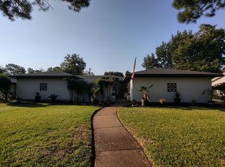 317 W Pleasantview Dr, Hurst, TX 76054