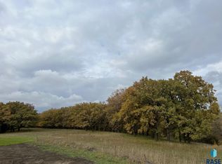 5613 E Markham Cir, Sioux Falls, SD 57110