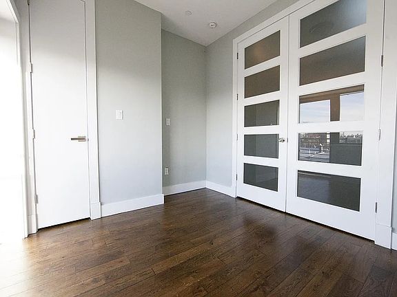 4th image of 1145 Greene Ave #2B