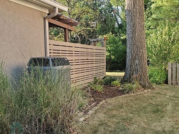 5th image of 1022 Vincent Ct