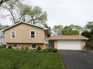 229 S Edson Ave, Lombard, IL 60148
