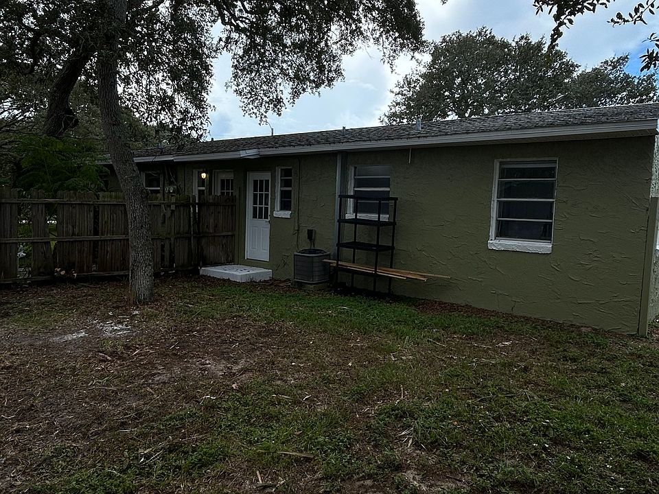 Large Shaded Back-yard