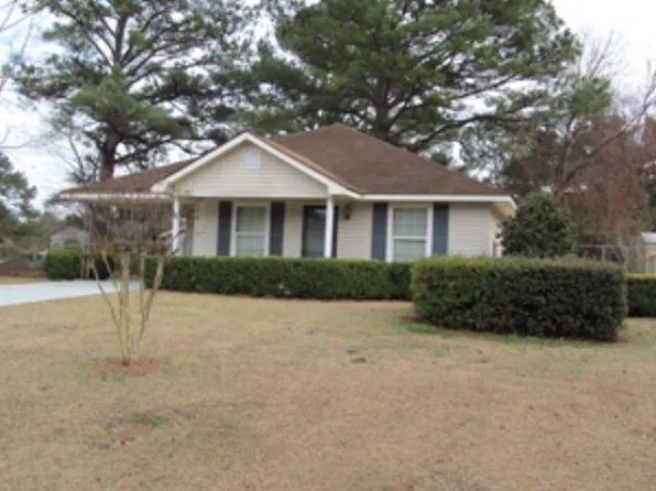 166 Crow Dr, Leesburg, GA 31763
