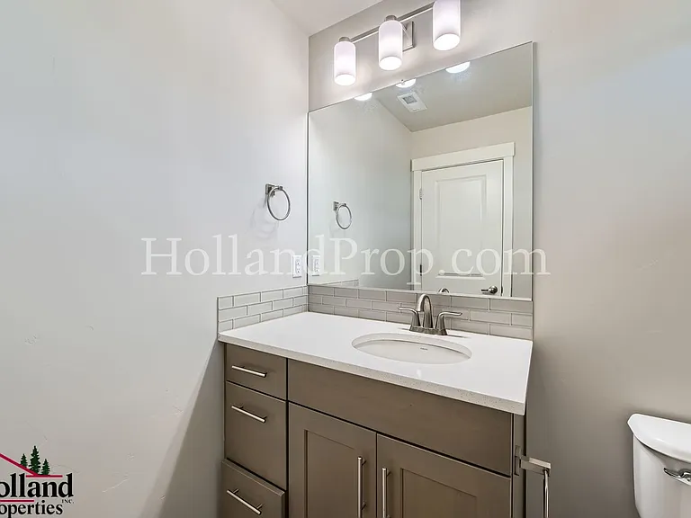 5205 SE Davis Rd — Photo 21