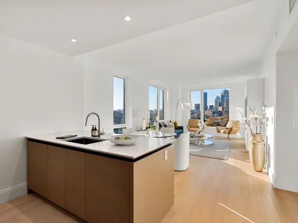 380 Harrison Ave #1017, Boston, MA 02118