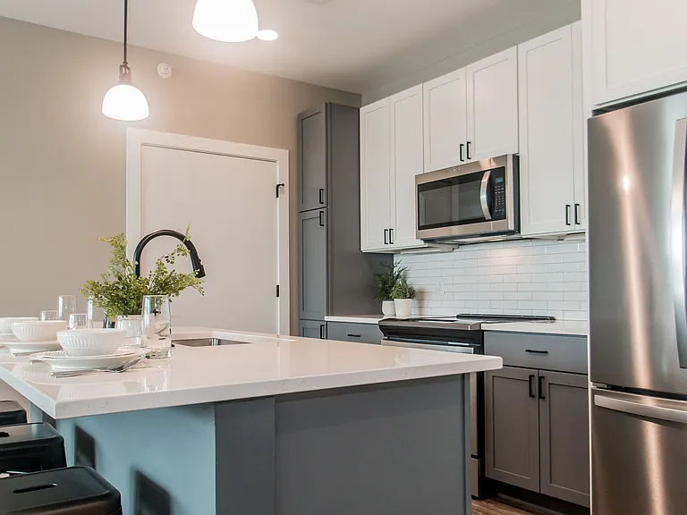 Tivoli Green Apartments & Townhomes — Photo 12