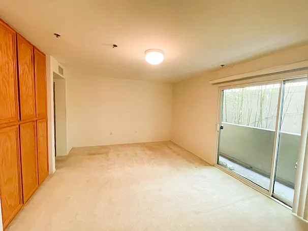 4501 Cedros Ave #117 — Photo 10