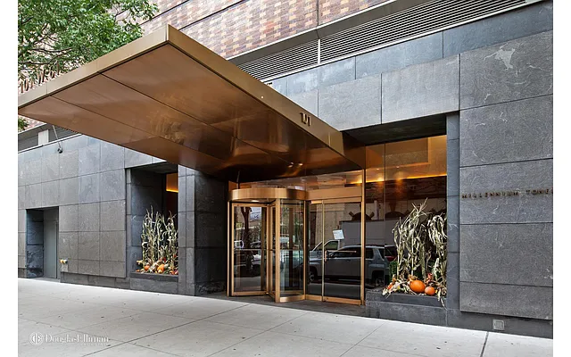 Rented by Douglas Elliman | media 23