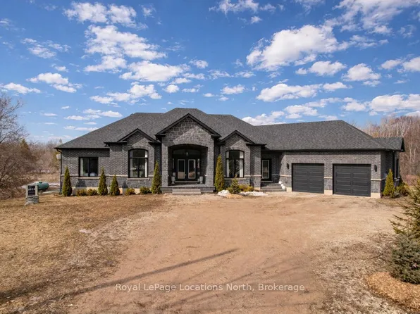 1029 6th St, Collingwood, ON L9Y 3Y9