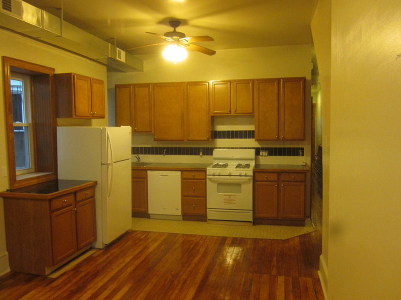 kitchen/living room