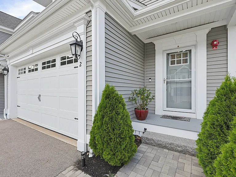 2 Evergreen Dr #1 — Photo 28