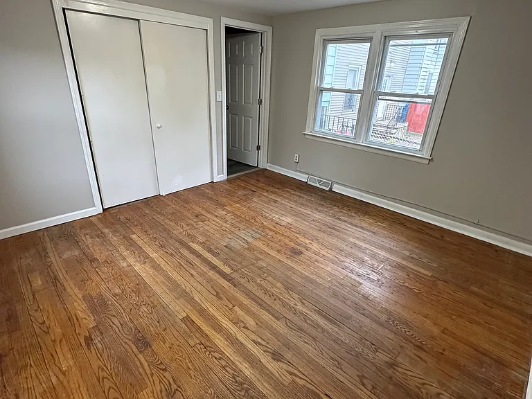 150 Plymouth St #1 — Photo 10
