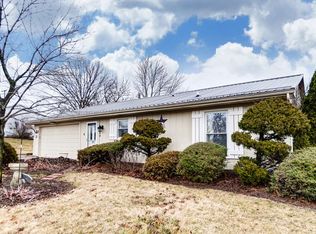 8824 Newberry Dr, Fort Wayne, IN 46825