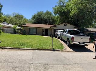 1200 Darlene Ln, Arlington, TX 76010