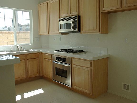 3rd image of 24035 Whitewater Dr