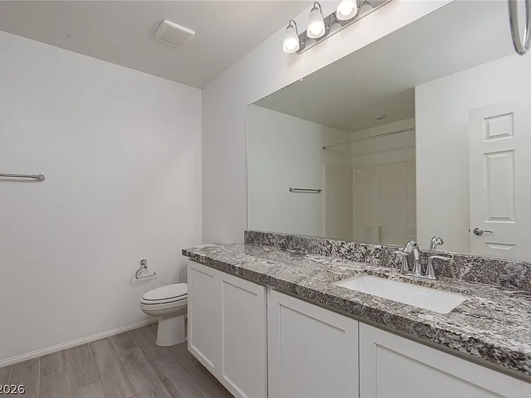 8045 Skye Foxx St — Photo 19