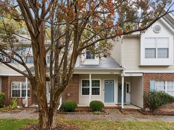 478 Rivers Ridge Cir, Newport News, VA 23608