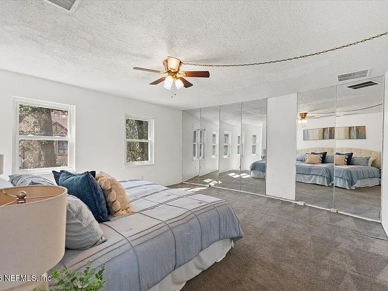 8140 Sutton Pl E — Photo 14