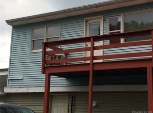 380 Liberty St APT 2, Pawcatuck, CT 06379