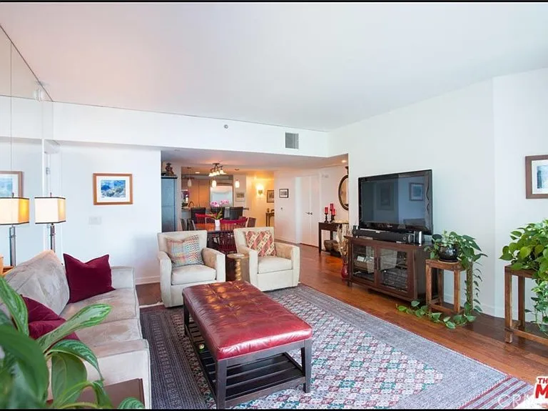 13650 Marina Pointe Dr #1605 — Photo 7