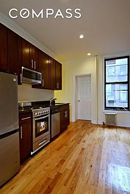 Rented by Compass | media 12