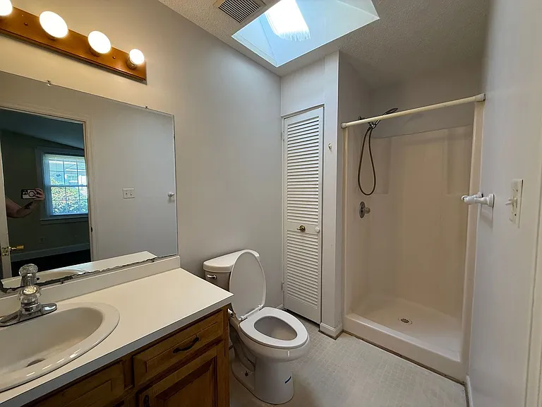5 Warlick St — Photo 8