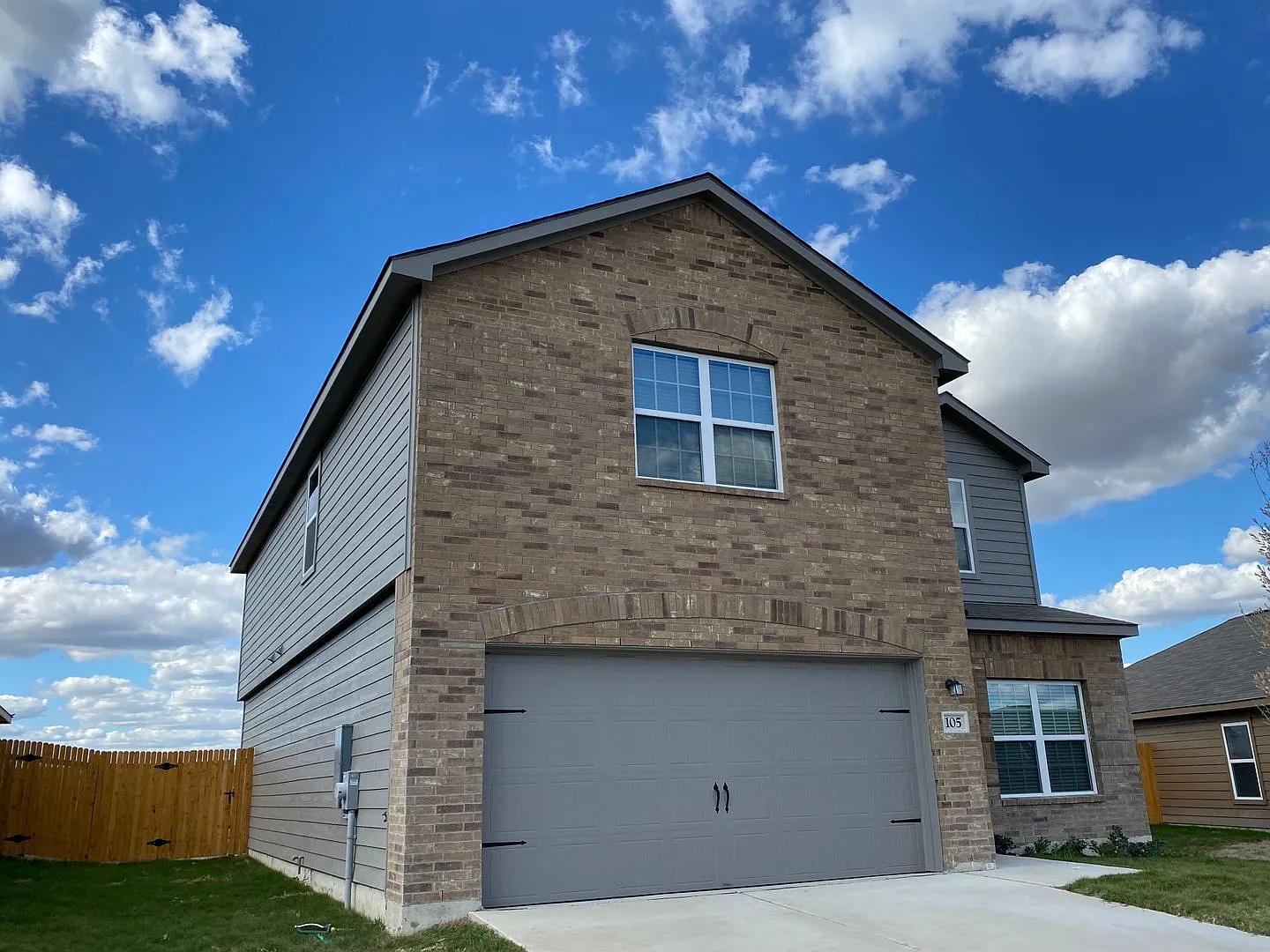 2021 built 5 bedrooms and 2.5 bath home for rent in central Jarrell TX, easy access to I-35 — Photo 3