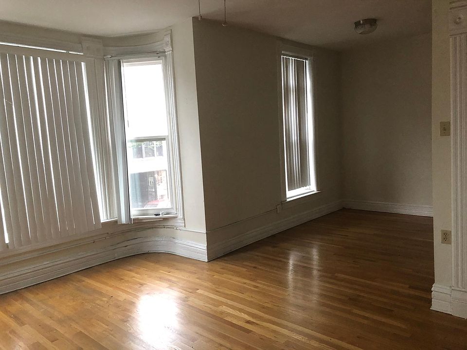 1st image of 1938 W Chicago Ave #2