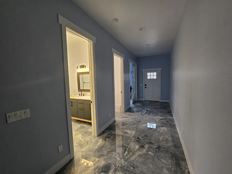 W Moffat Pl — Photo 7