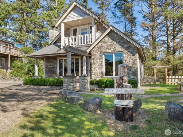 30610 K Place, Ocean Park, WA 98640