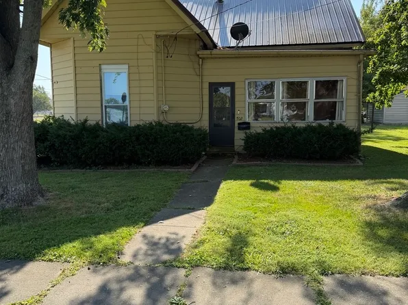702 Penina St, Pinckneyville, IL 62274