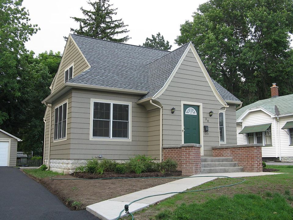 1st image of 38 Redfern Dr