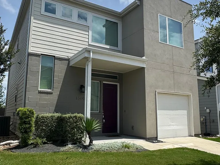 15009 Casbah Dr — Photo 2