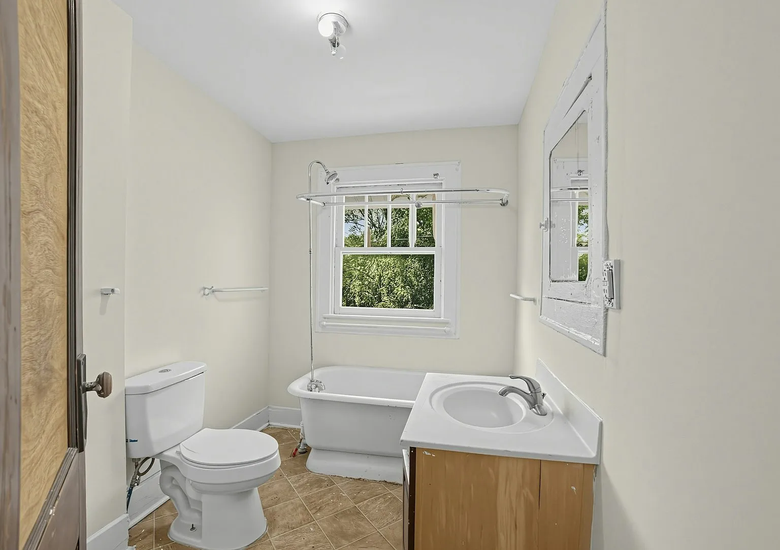 3713 East Market Street, Unit 3713 — Photo 2