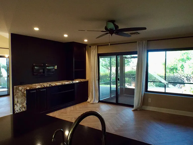 1715 E Deer Shadow Ln — Photo 7